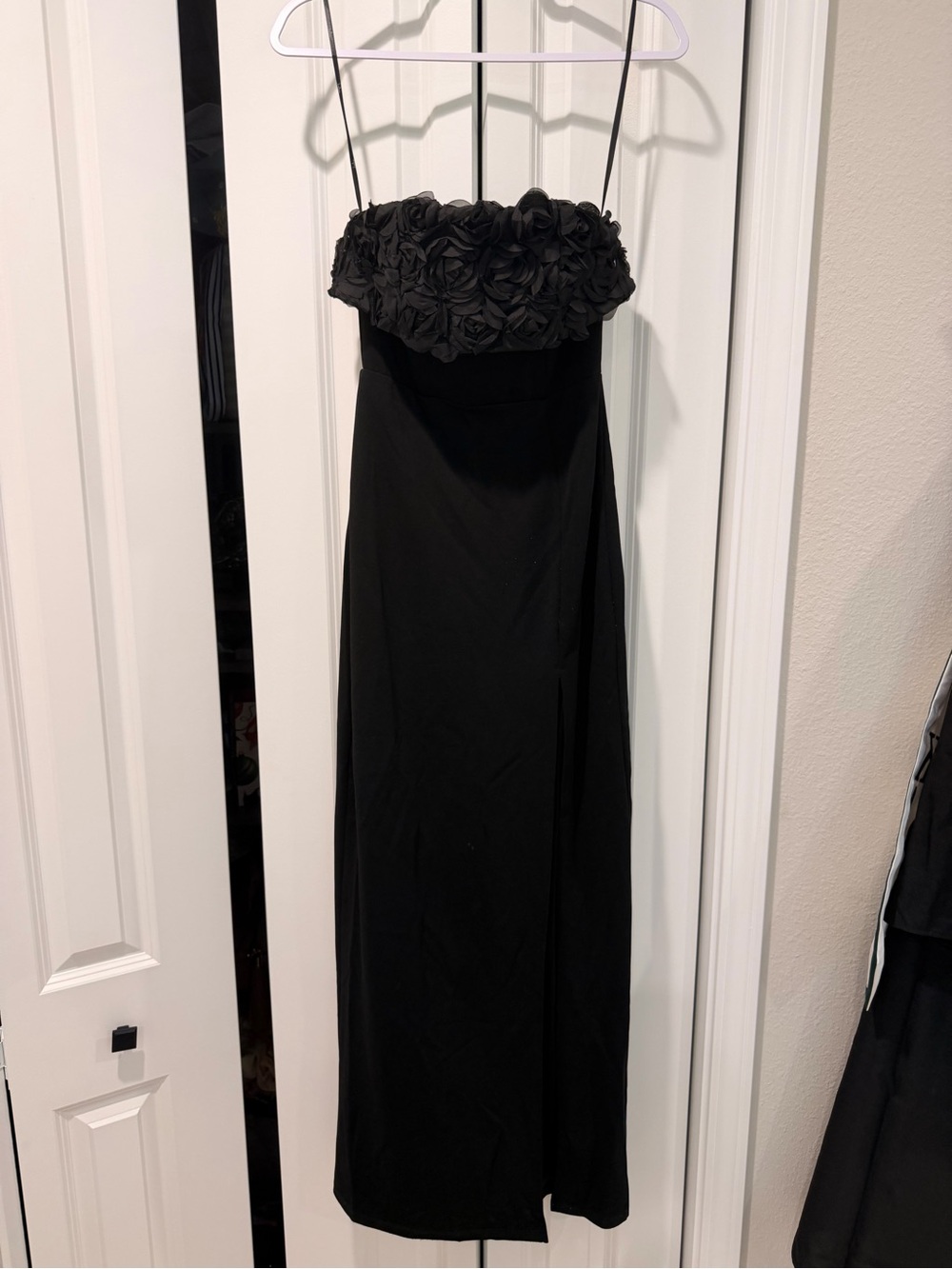 Lulu's Black Strapless Rosette Bodice Gown